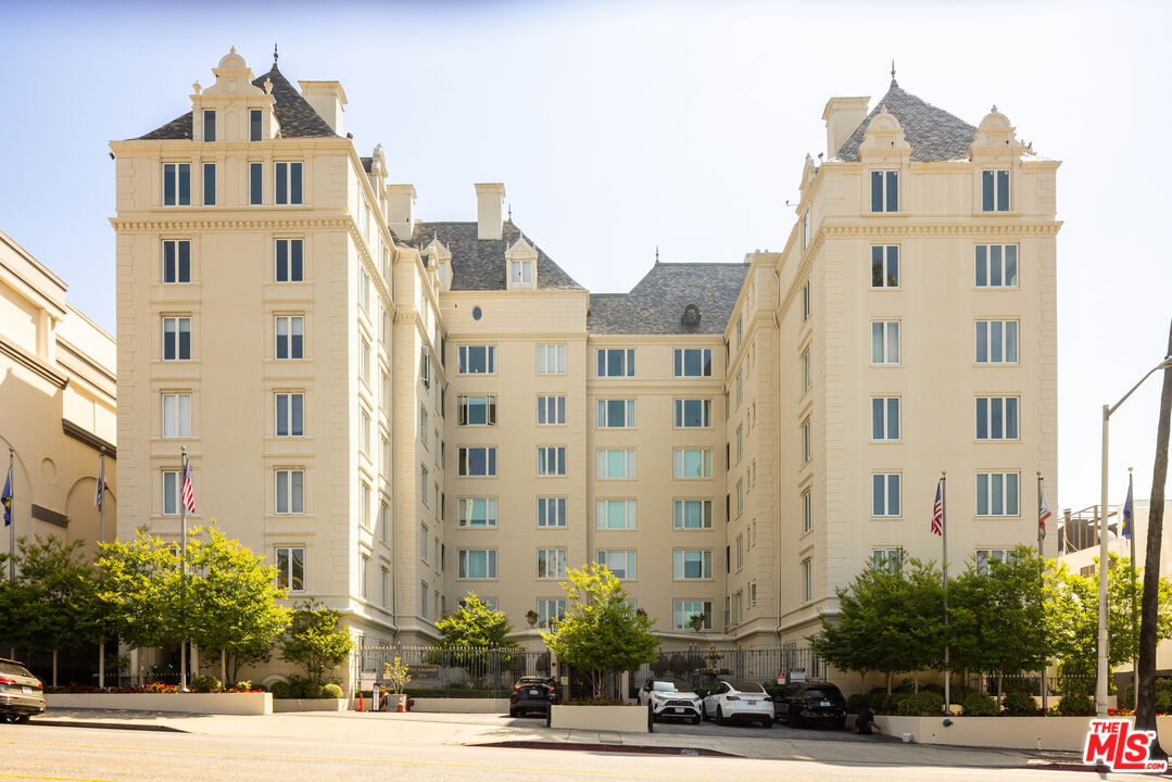 1424 N Crescent Heights Blvd Unit: 34