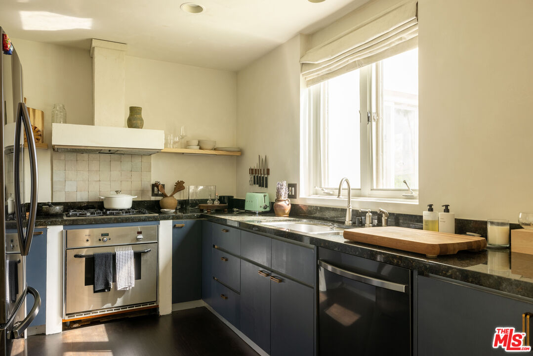 1424 N Crescent Heights Blvd Unit: 34