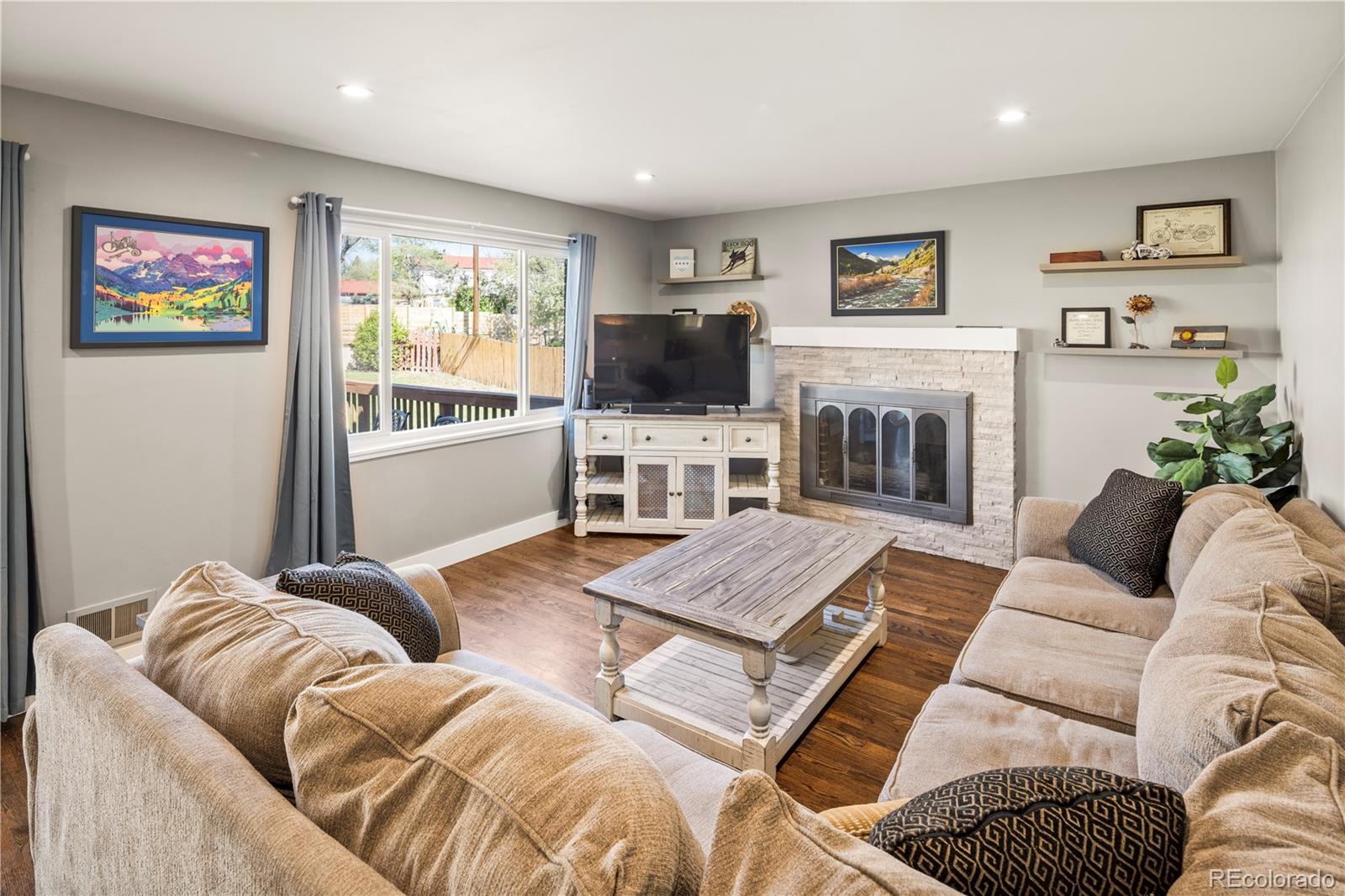 9883 Alamo Drive