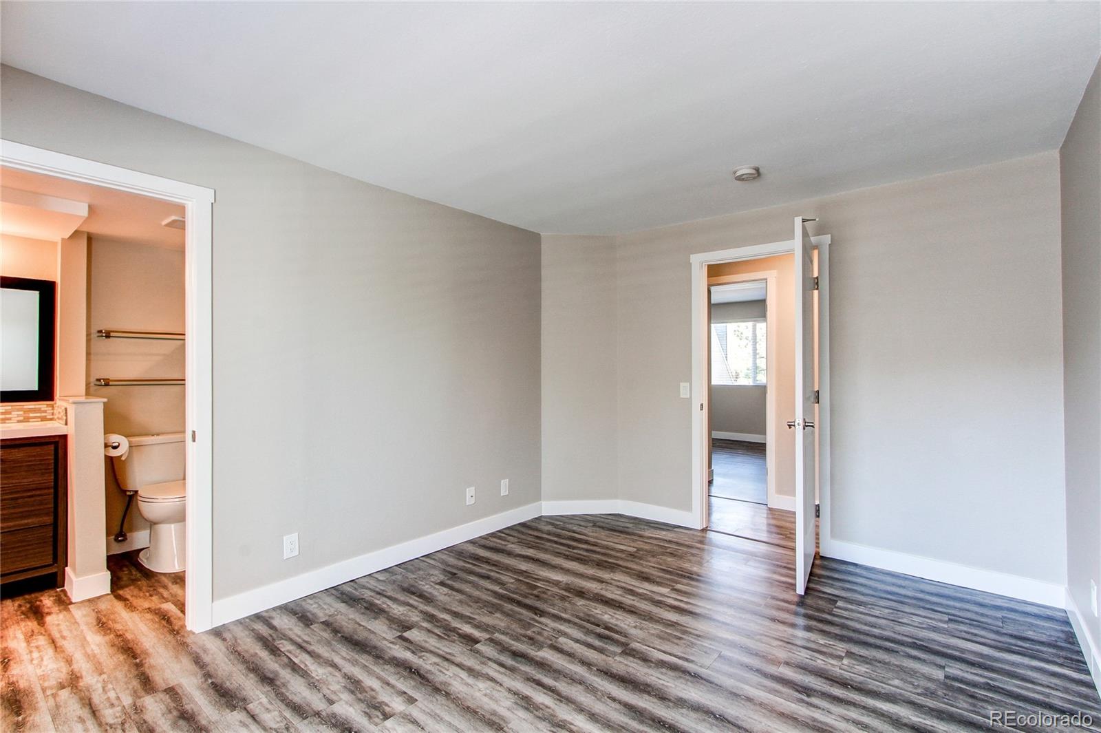 5250 S Huron Way Unit: 10-207