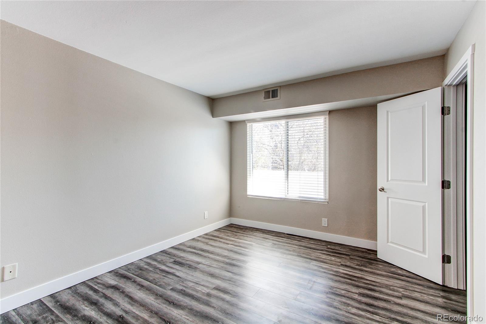 5250 S Huron Way Unit: 10-207