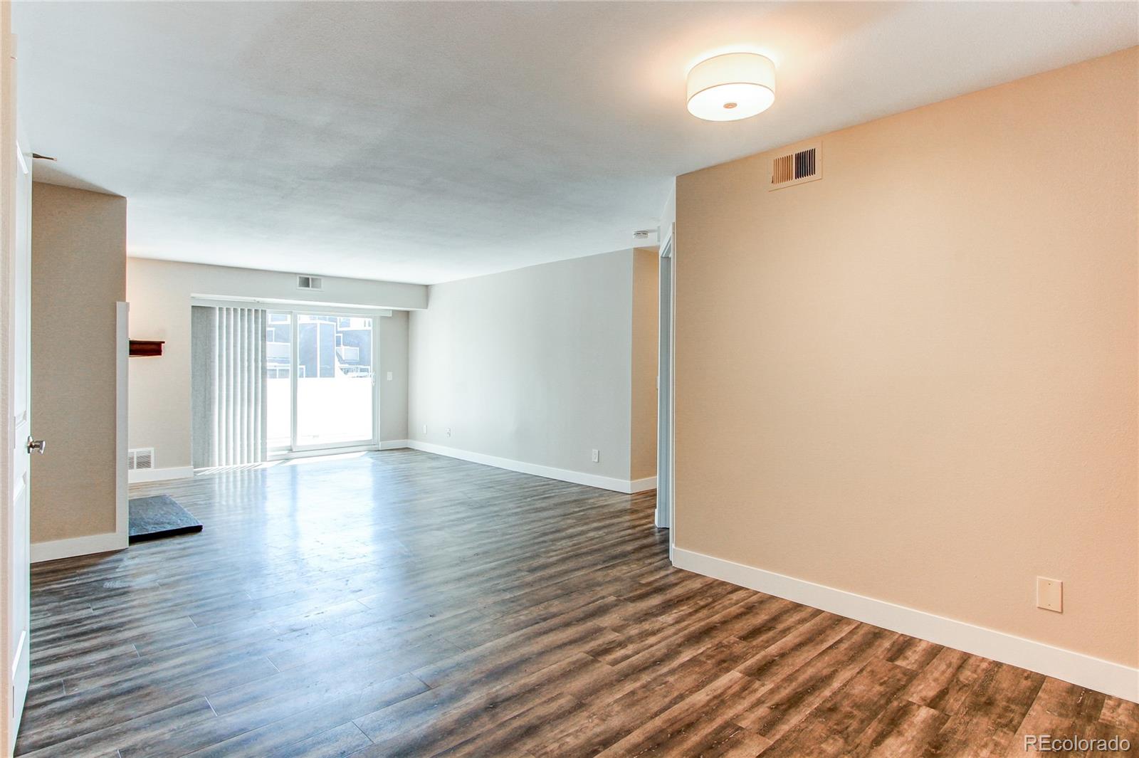 5250 S Huron Way Unit: 10-207