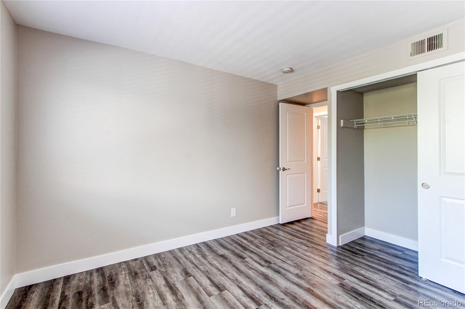 5250 S Huron Way Unit: 10-207