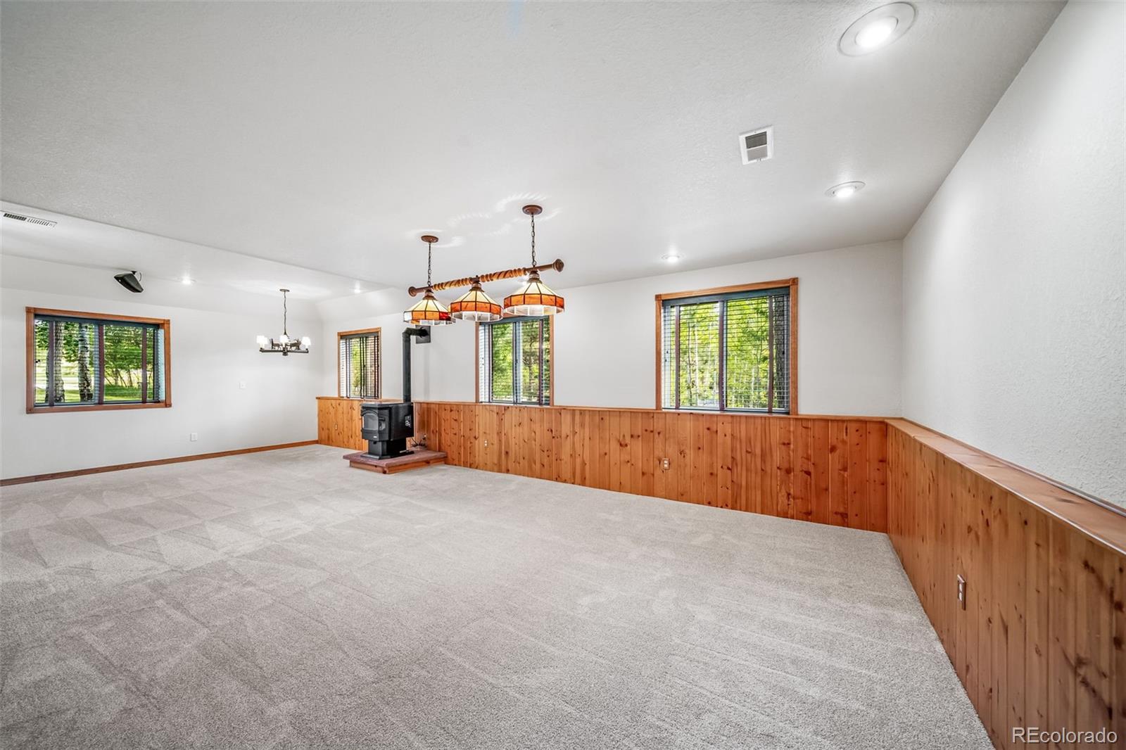 7596 Rollins Drive