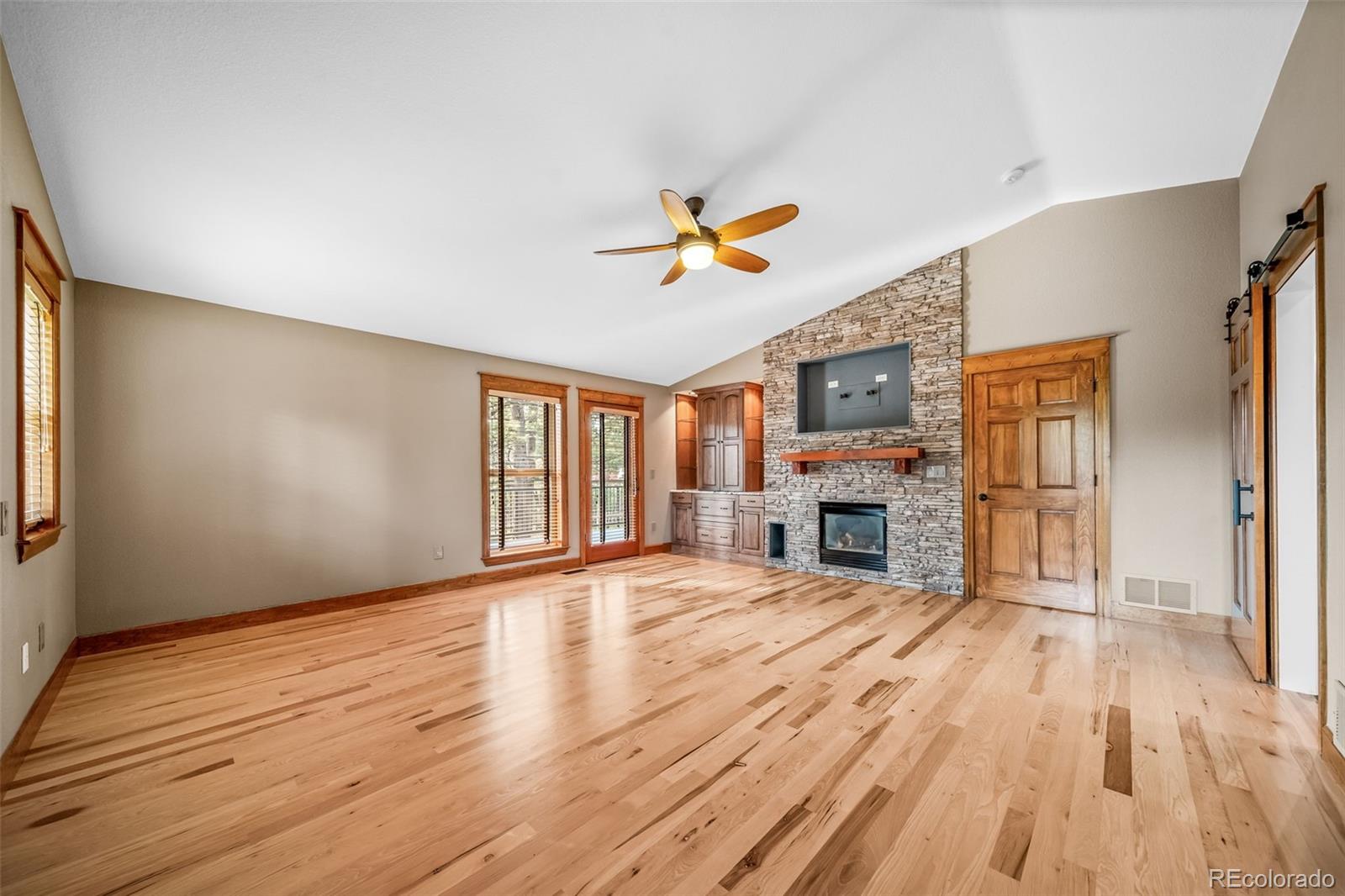 7596 Rollins Drive