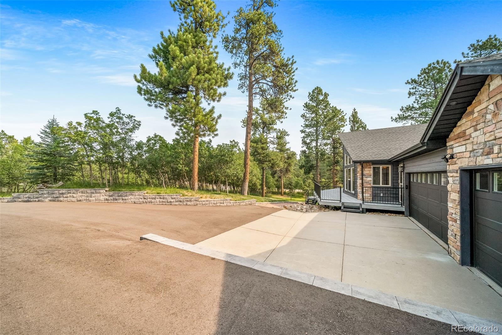 7596 Rollins Drive
