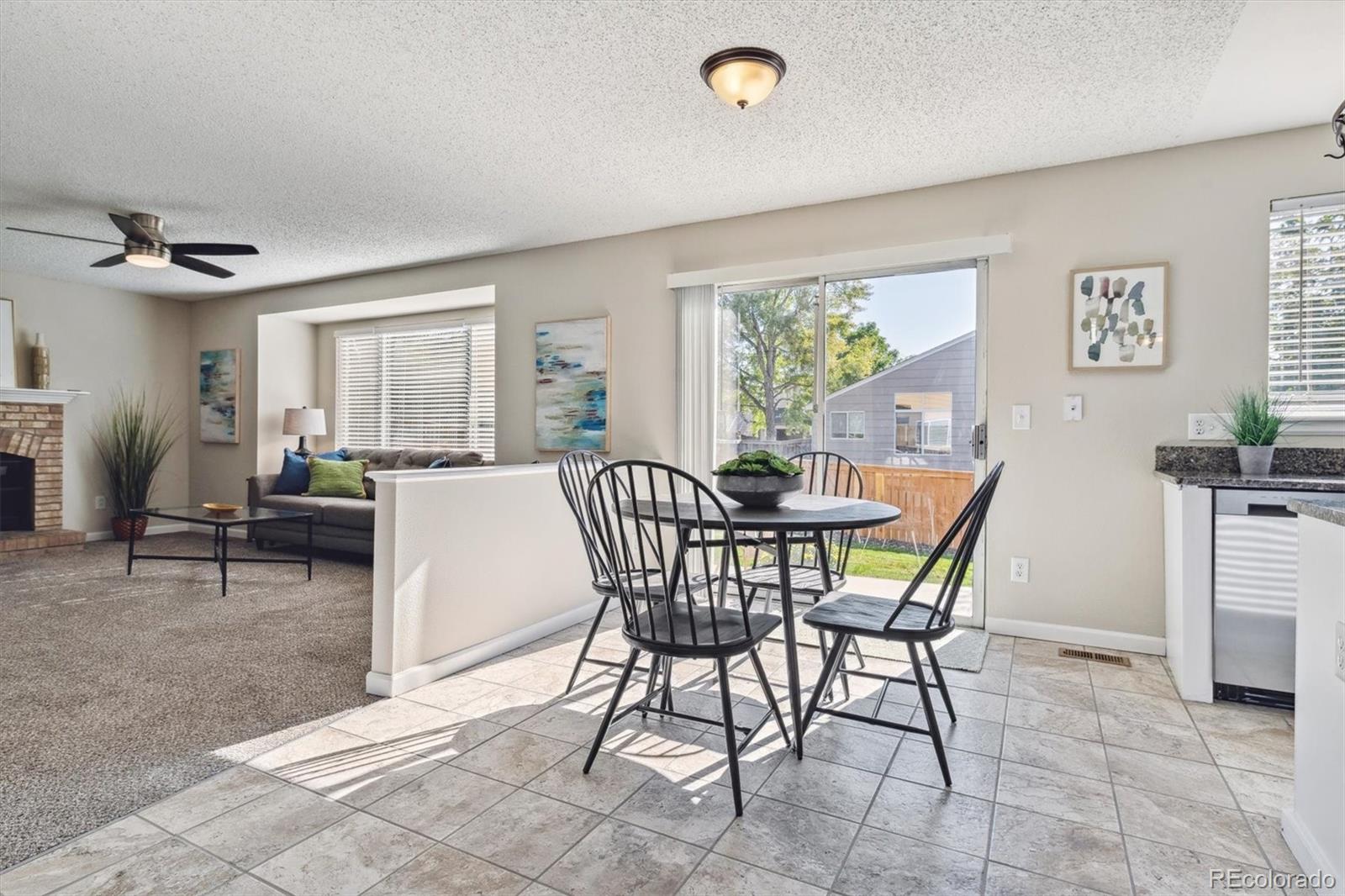 6284 Laguna Circle