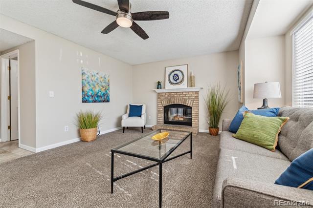 6284 Laguna Circle