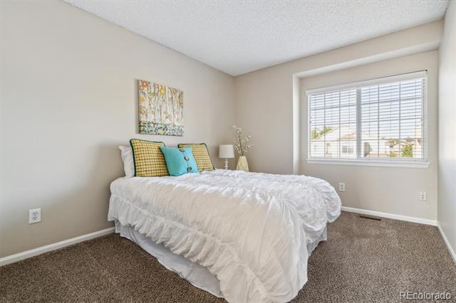 6284 Laguna Circle