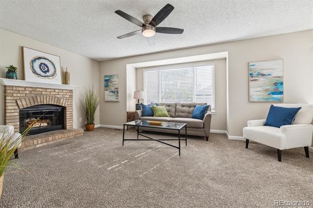 6284 Laguna Circle