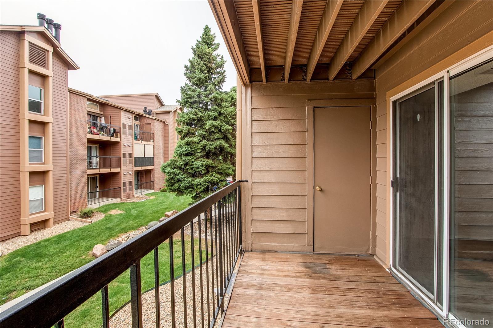 4899 S Dudley Street Unit: 15B