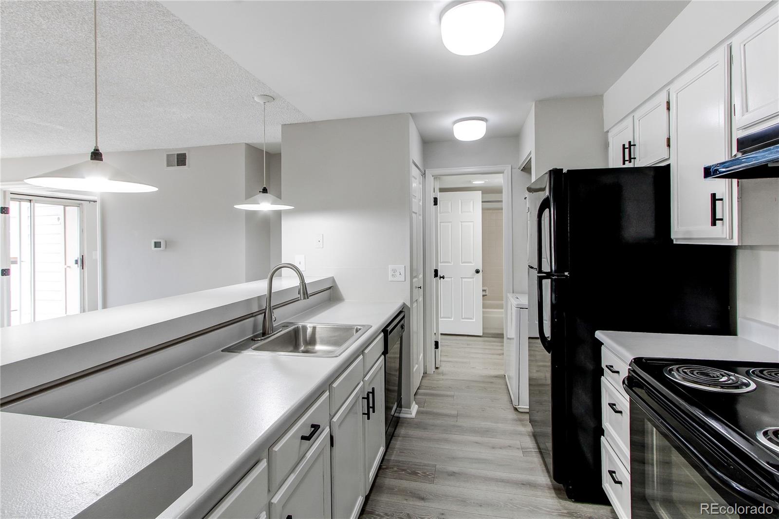 4899 S Dudley Street Unit: 15B