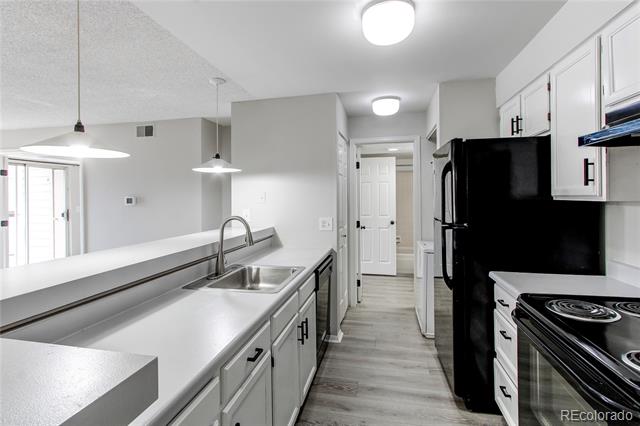 4899 S Dudley Street Unit: 15B