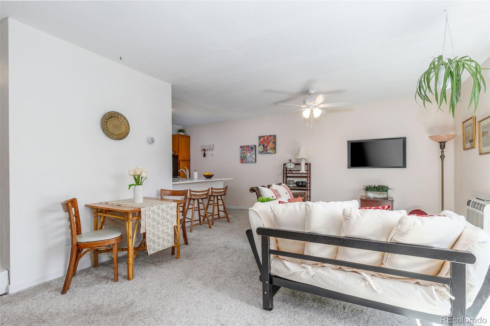 2160 S Vaughn Way Unit: 303C