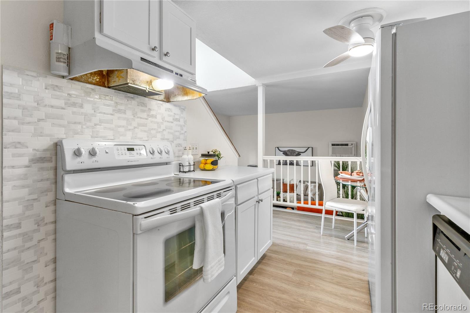 1315 Estes Street Unit: 13C