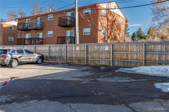 1315 Estes Street Unit: 13C