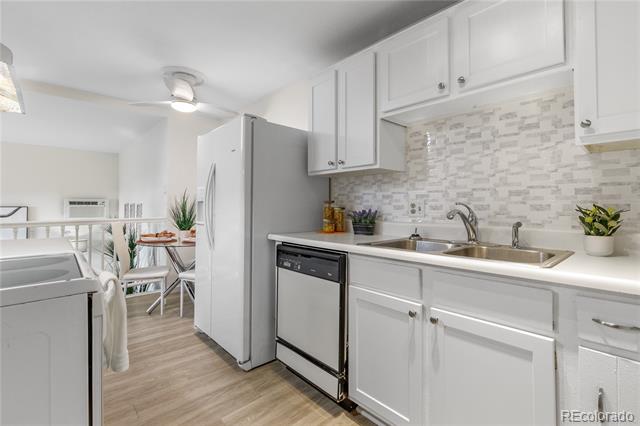 1315 Estes Street Unit: 13C