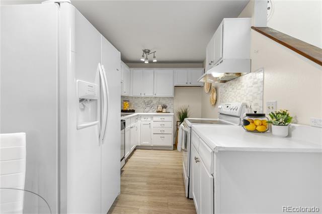 1315 Estes Street Unit: 13C