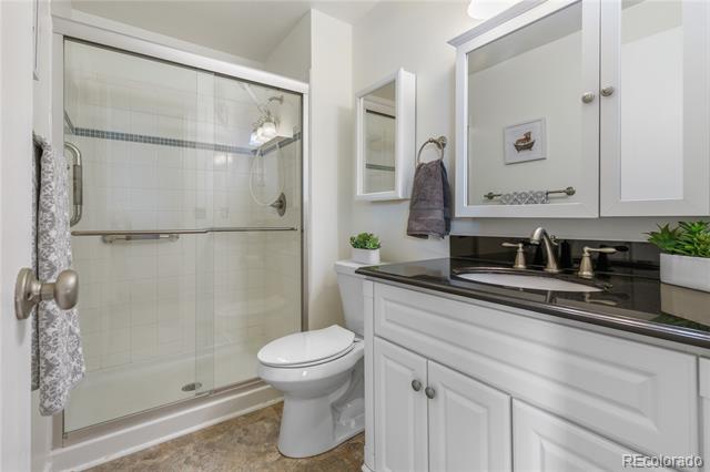 1315 Estes Street Unit: 13C
