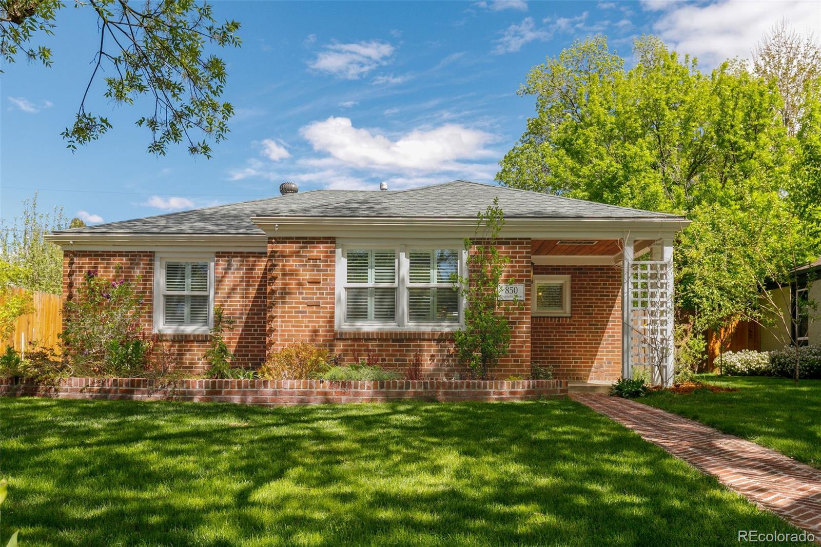 850 Magnolia Street