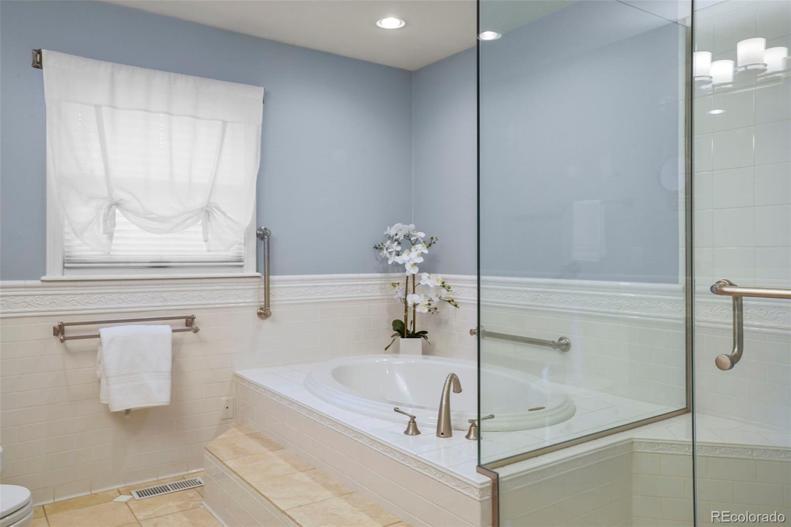 3126 S Vine Street