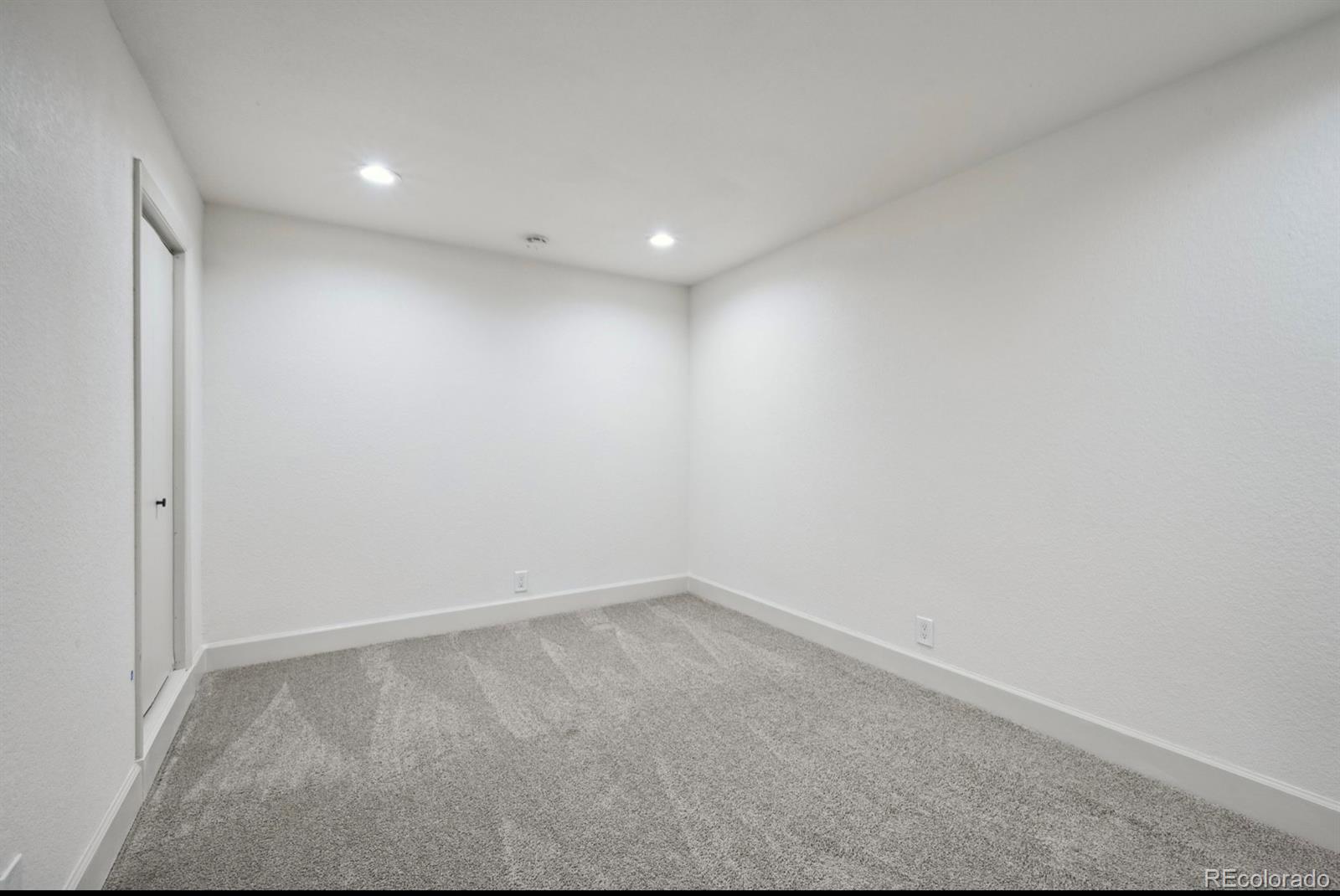 3832 Wright Court