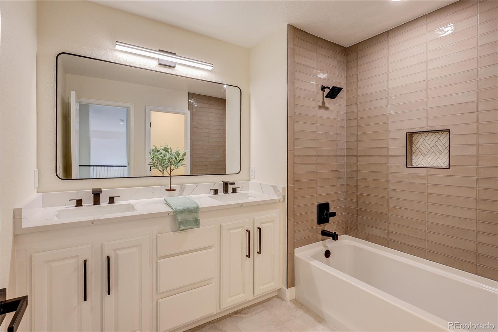 2137 Brierly Court