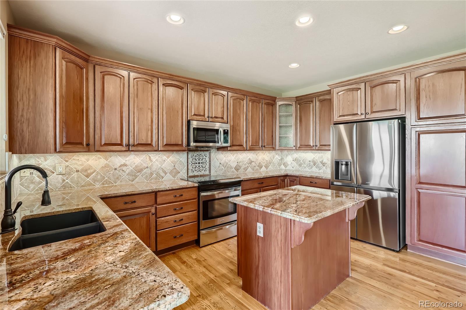 6516 W Long Drive