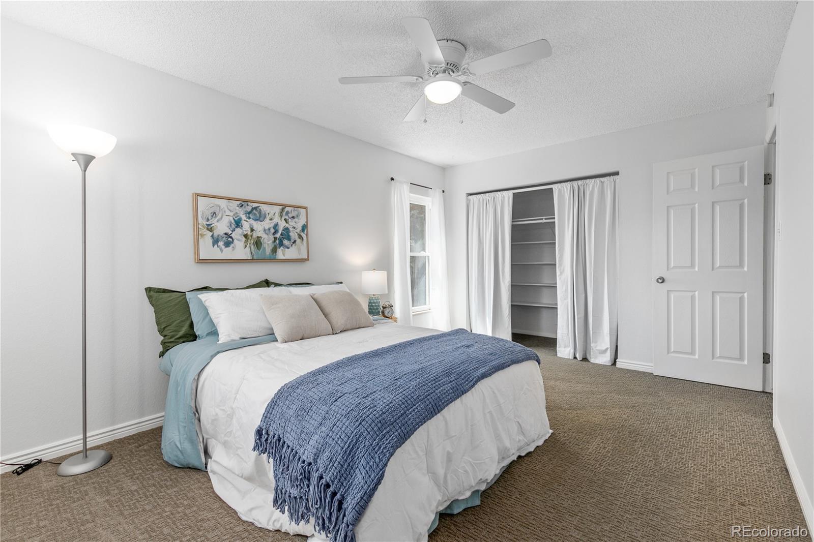 5633 W 71st Place