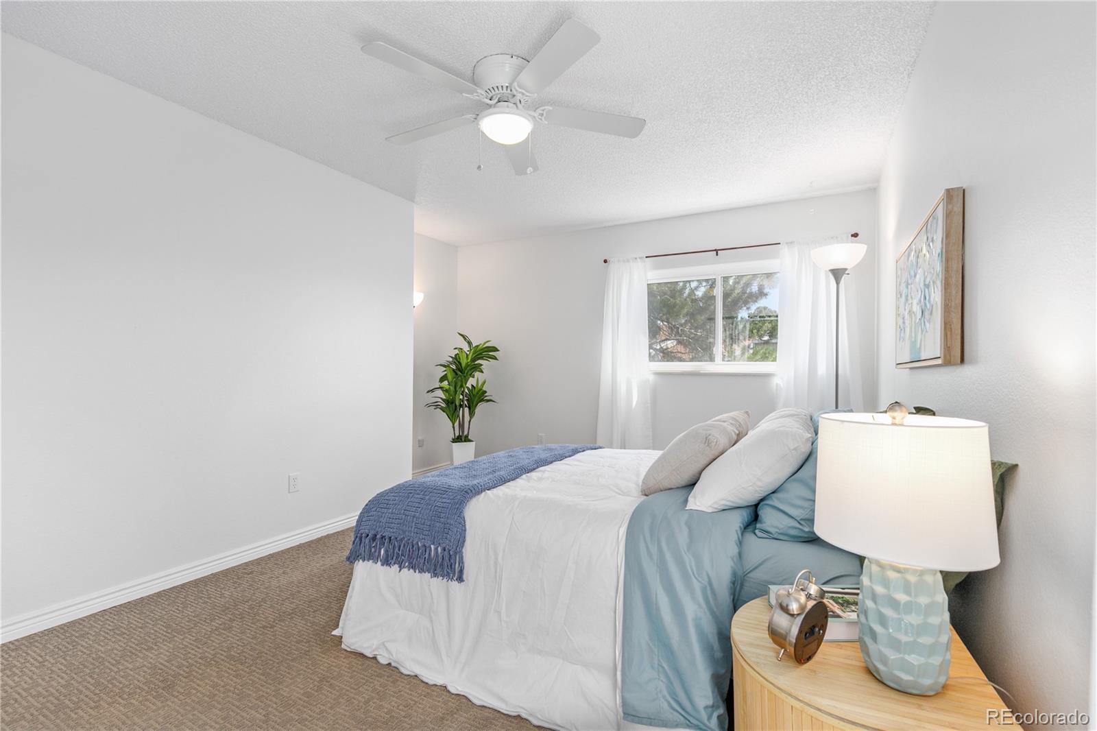 5633 W 71st Place