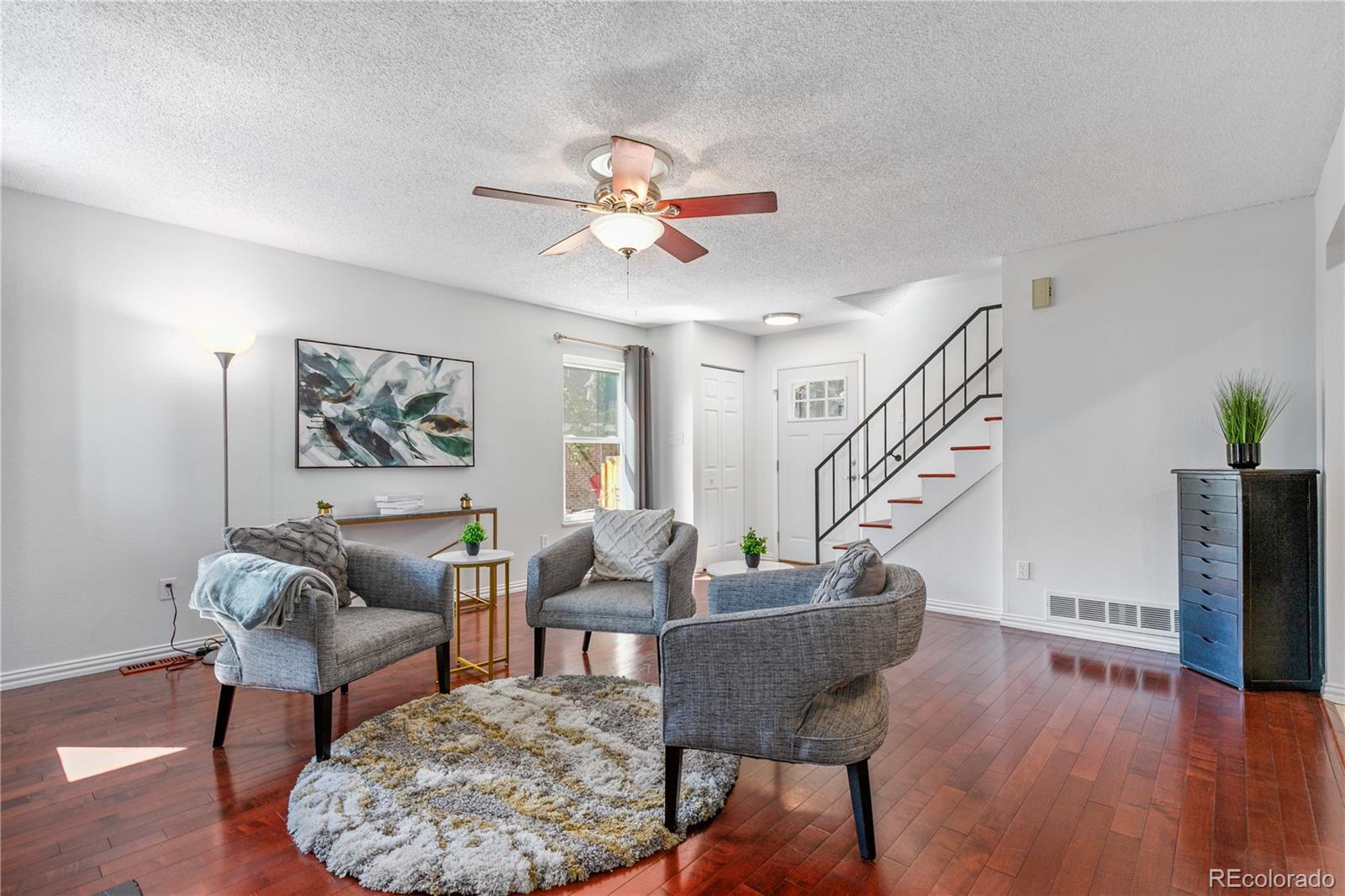 5633 W 71st Place