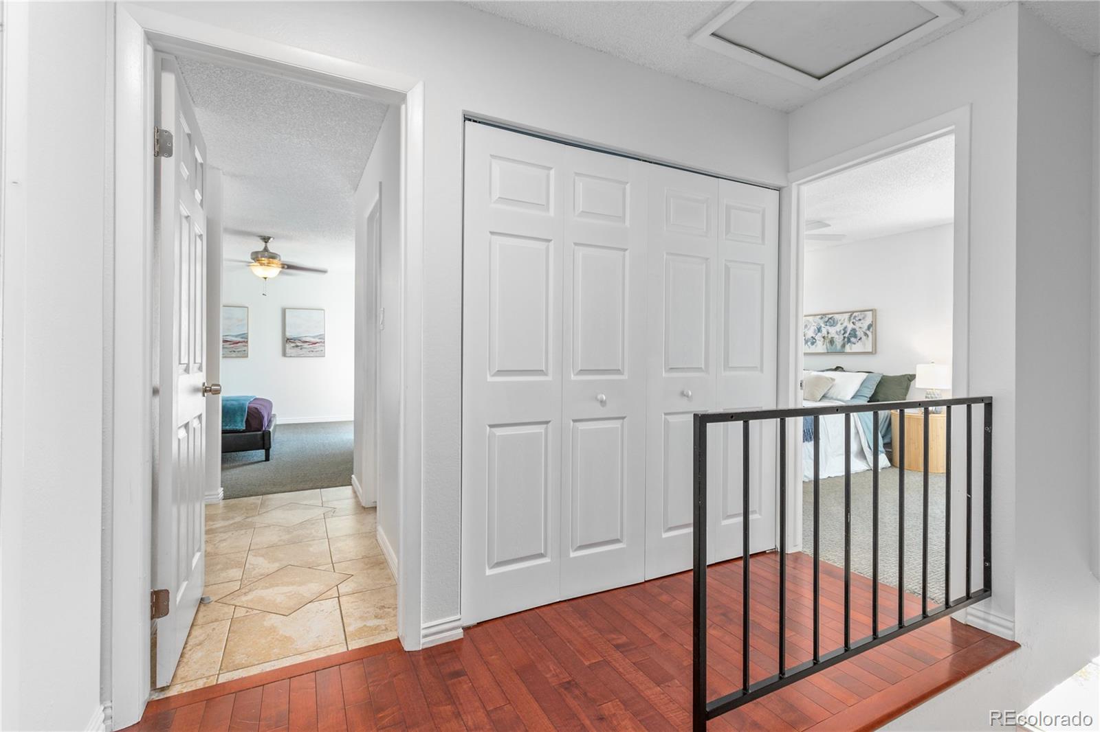 5633 W 71st Place