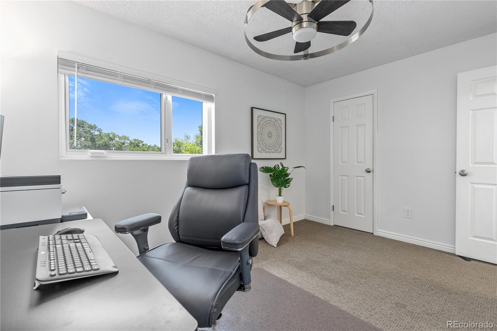 5633 W 71st Place