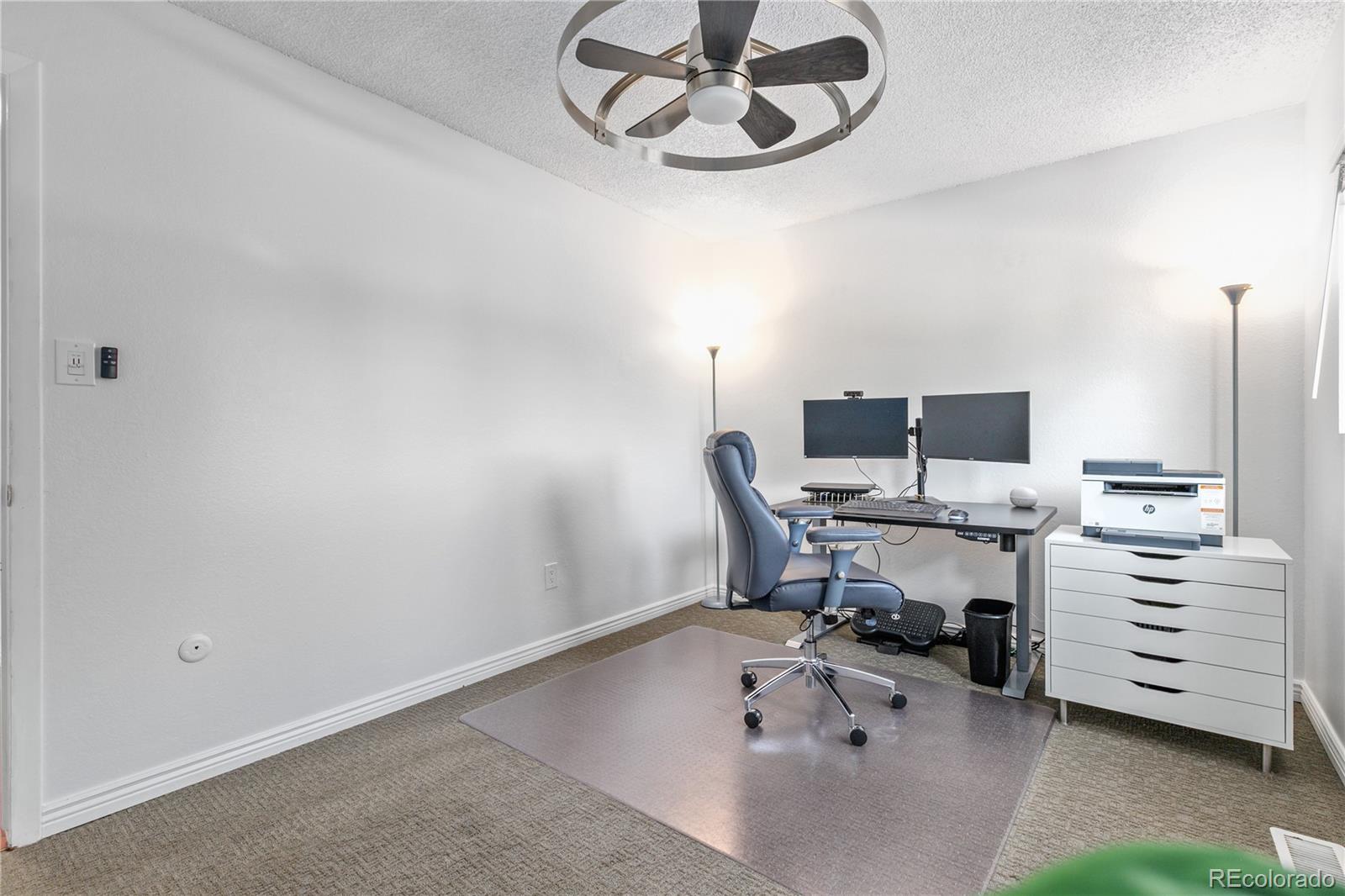 5633 W 71st Place