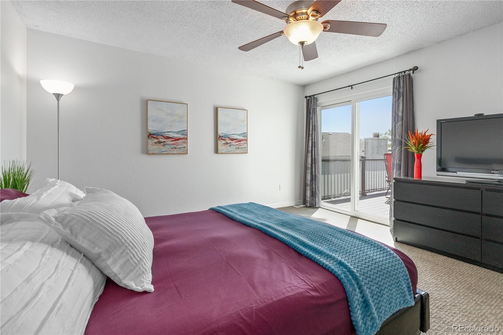 5633 W 71st Place