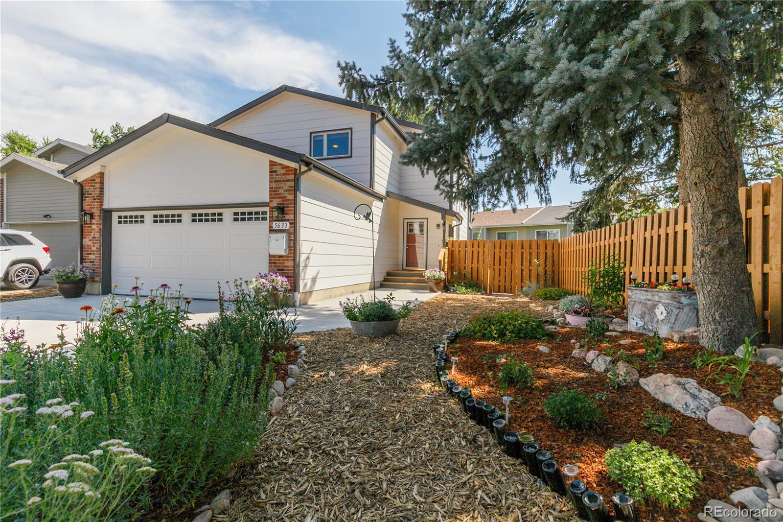 5633 W 71st Place