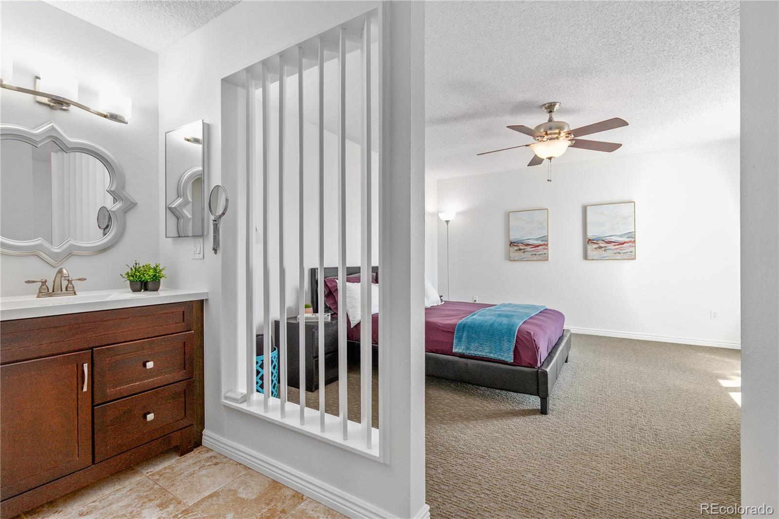 5633 W 71st Place