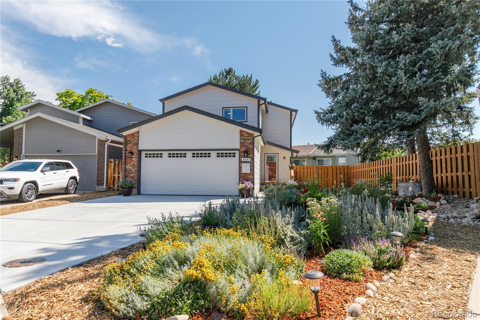 5633 W 71st Place