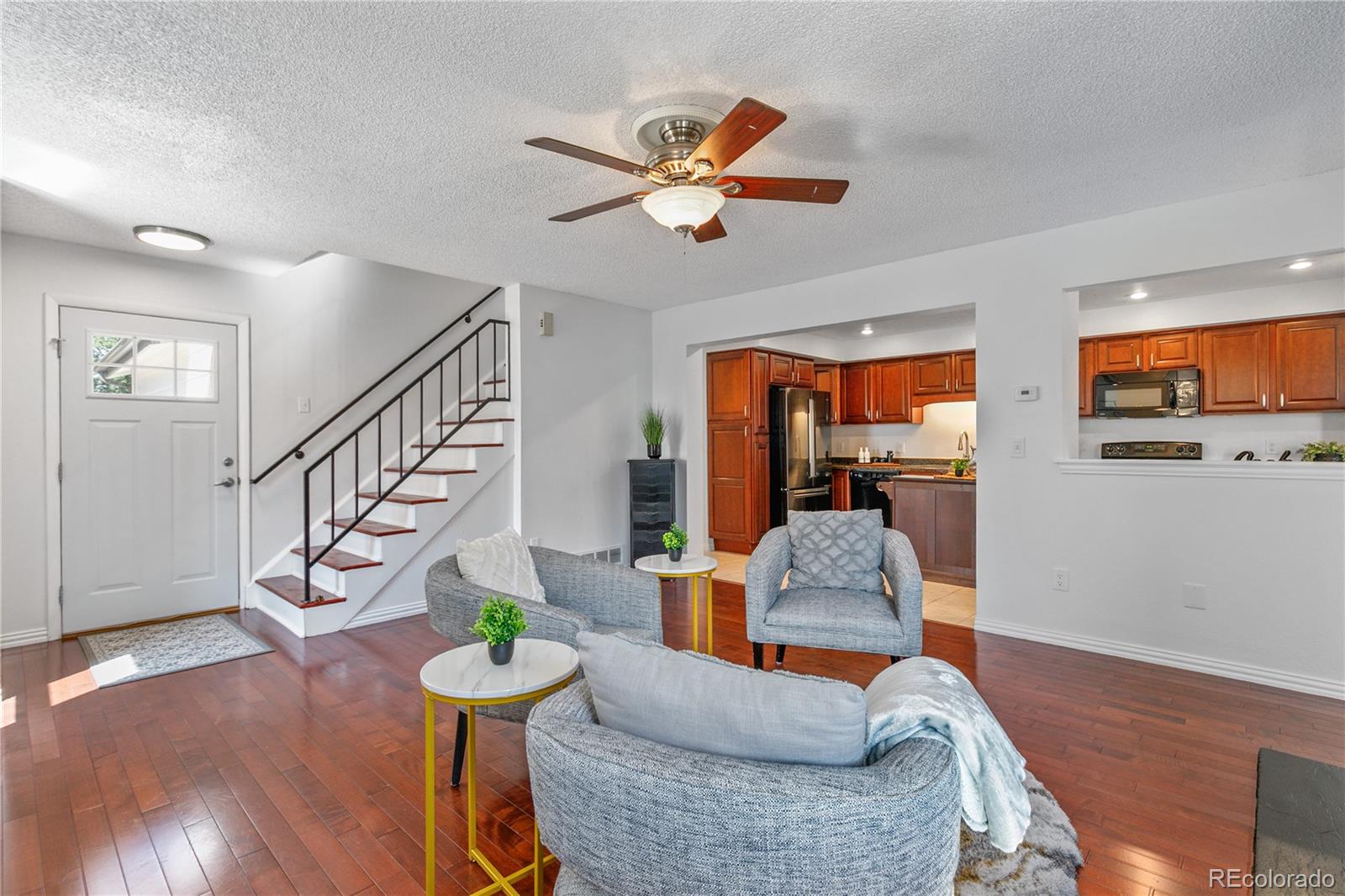 5633 W 71st Place
