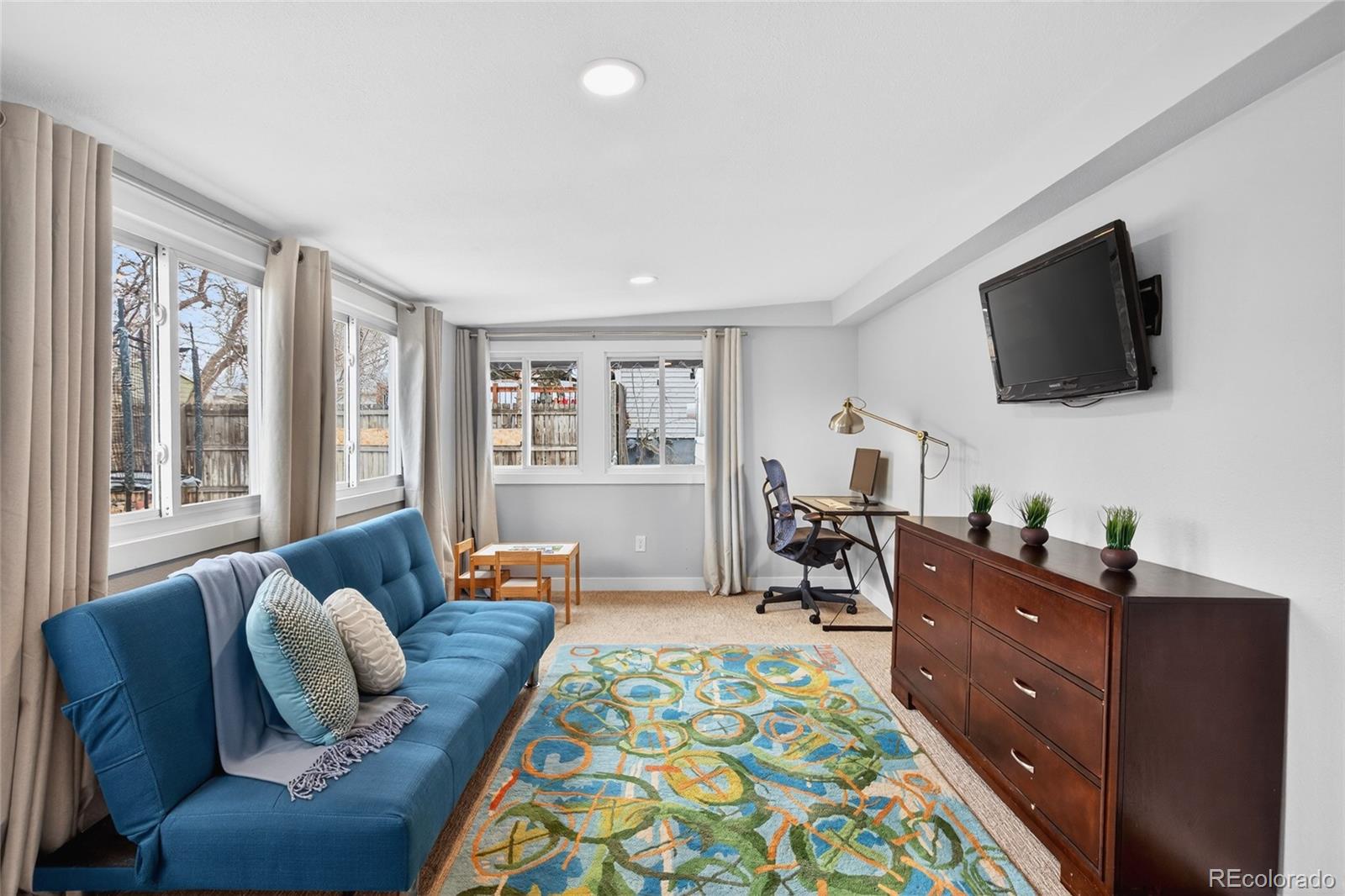 2916 S Downing Street