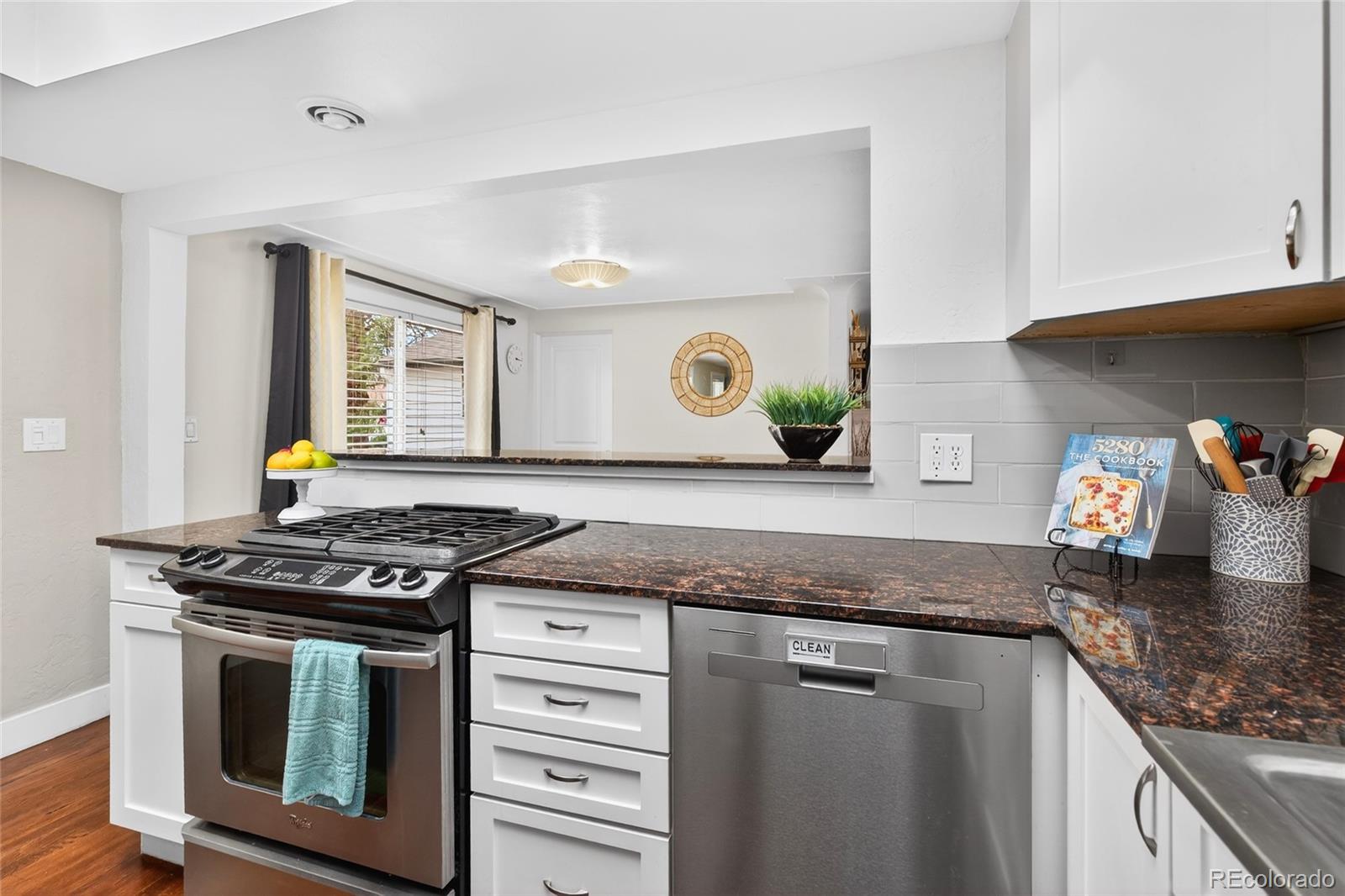 2916 S Downing Street