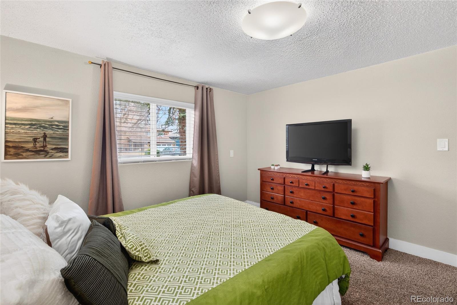 2916 S Downing Street