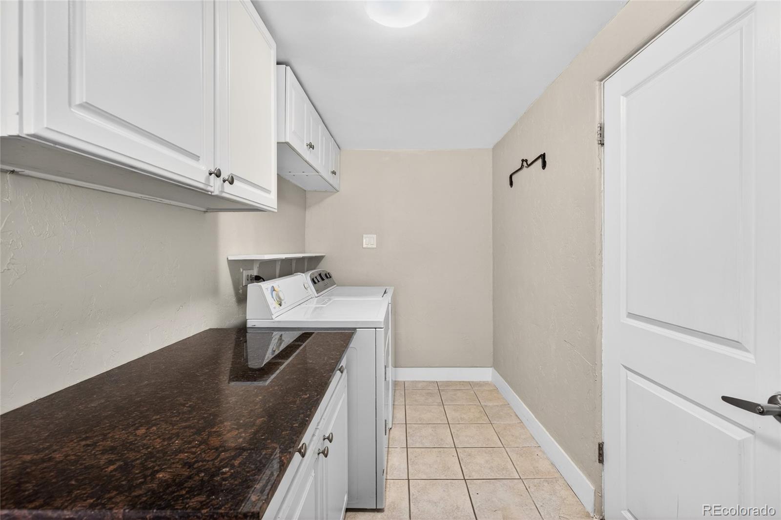 2916 S Downing Street