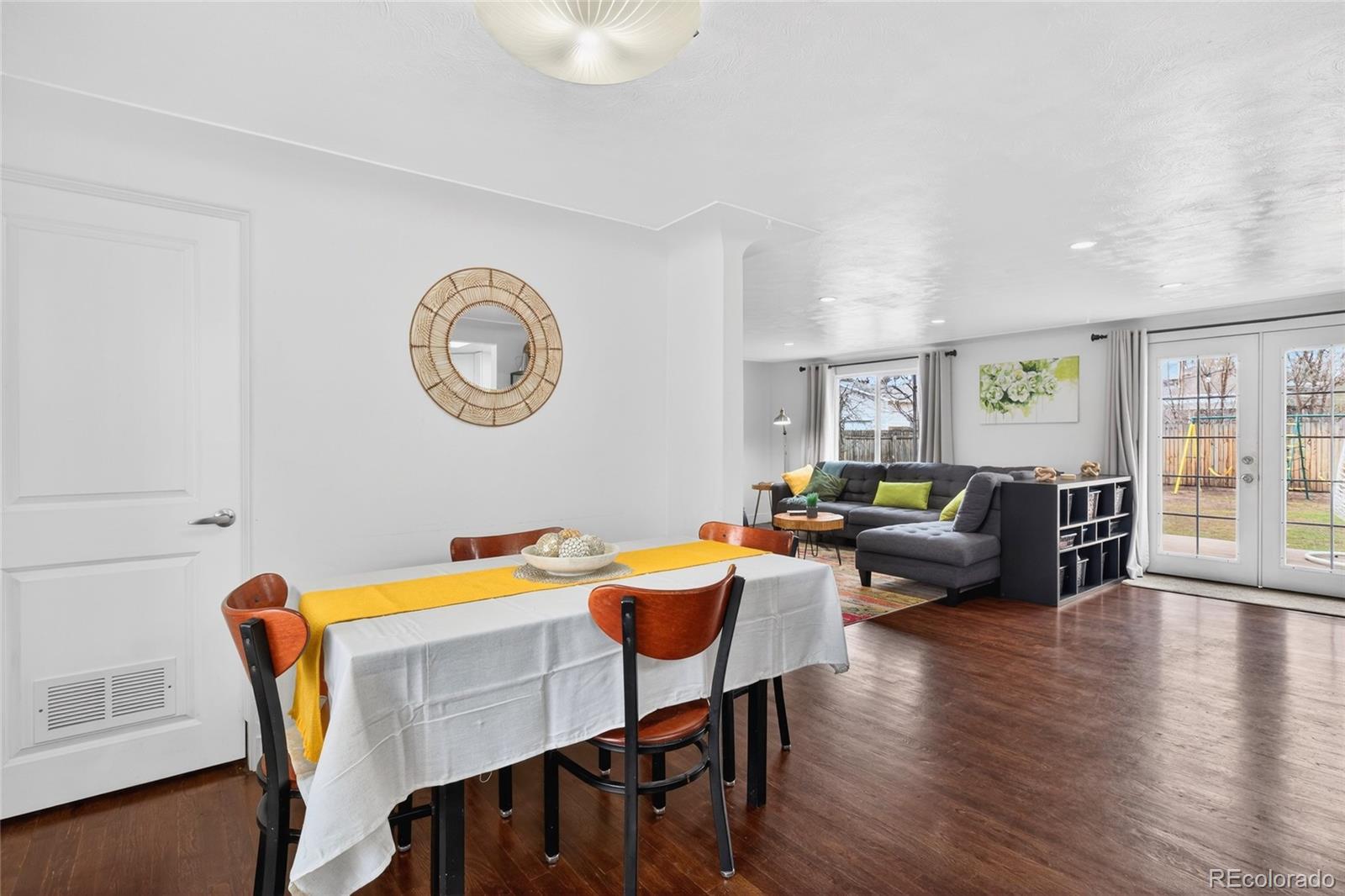 2916 S Downing Street