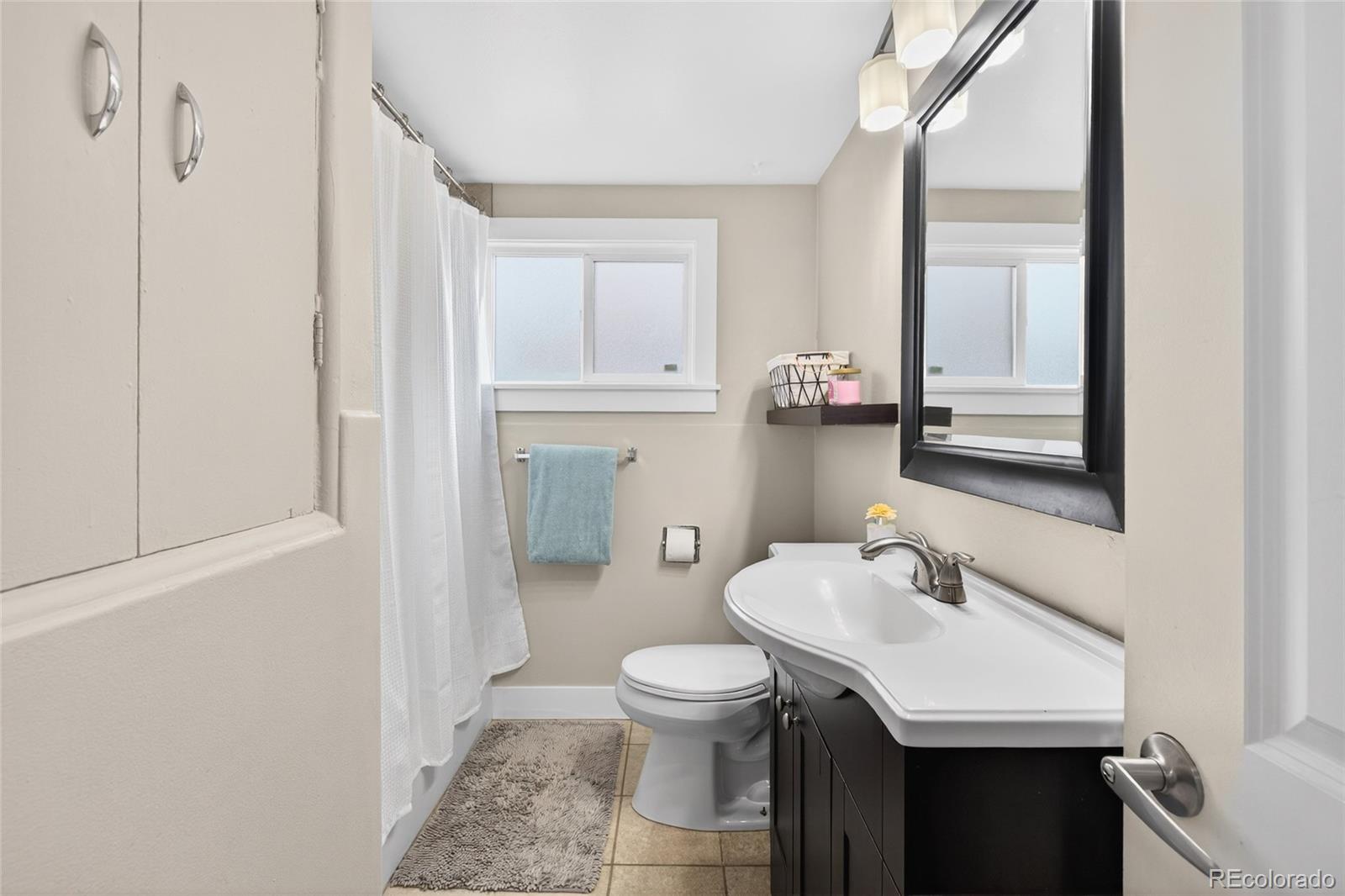 2916 S Downing Street