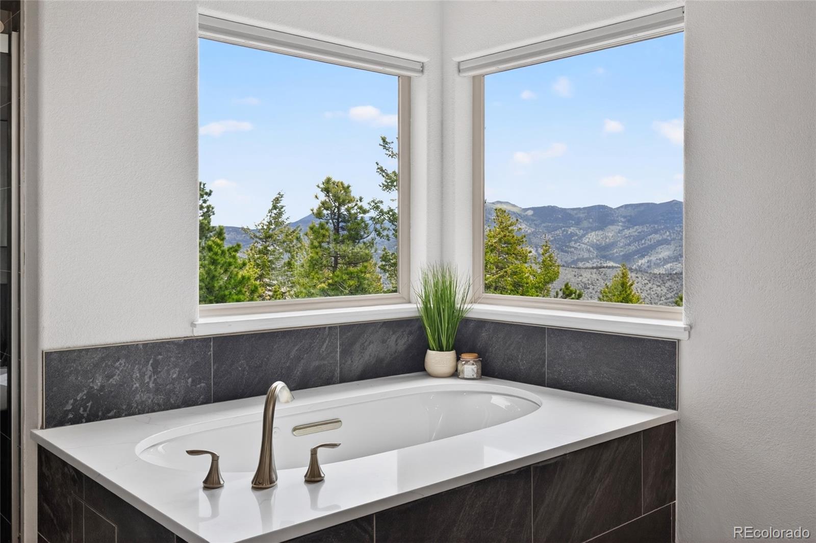 1856 Santa Fe Mountain Road
