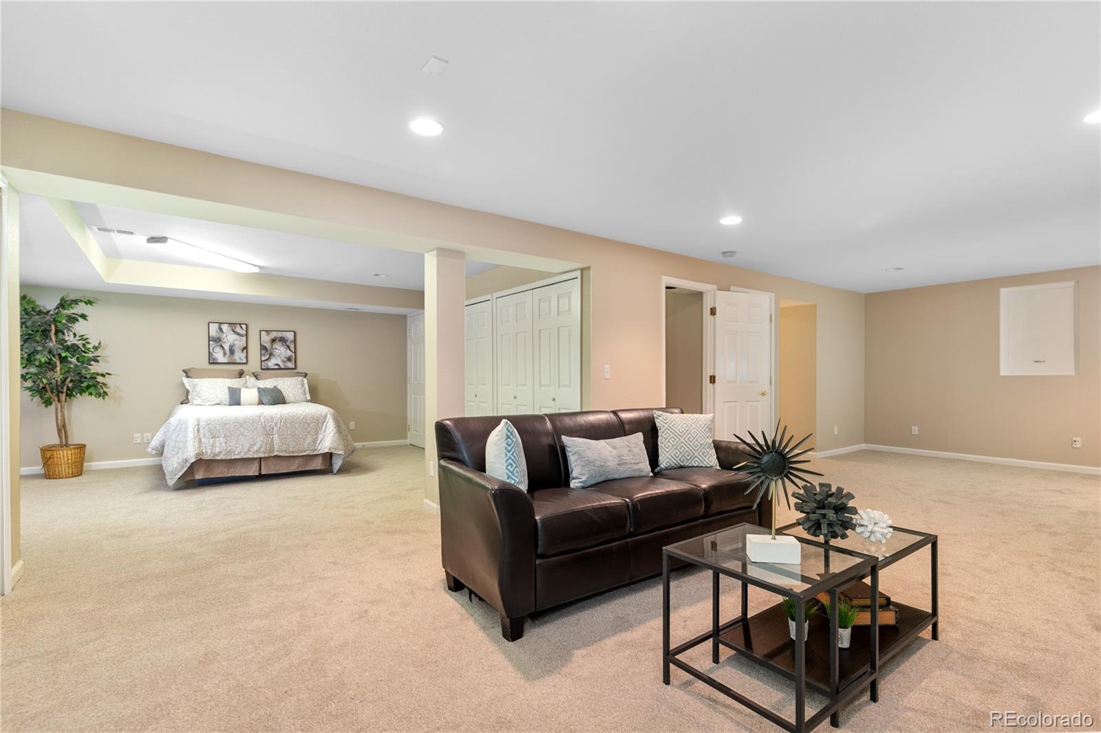 16895 W 66th Place