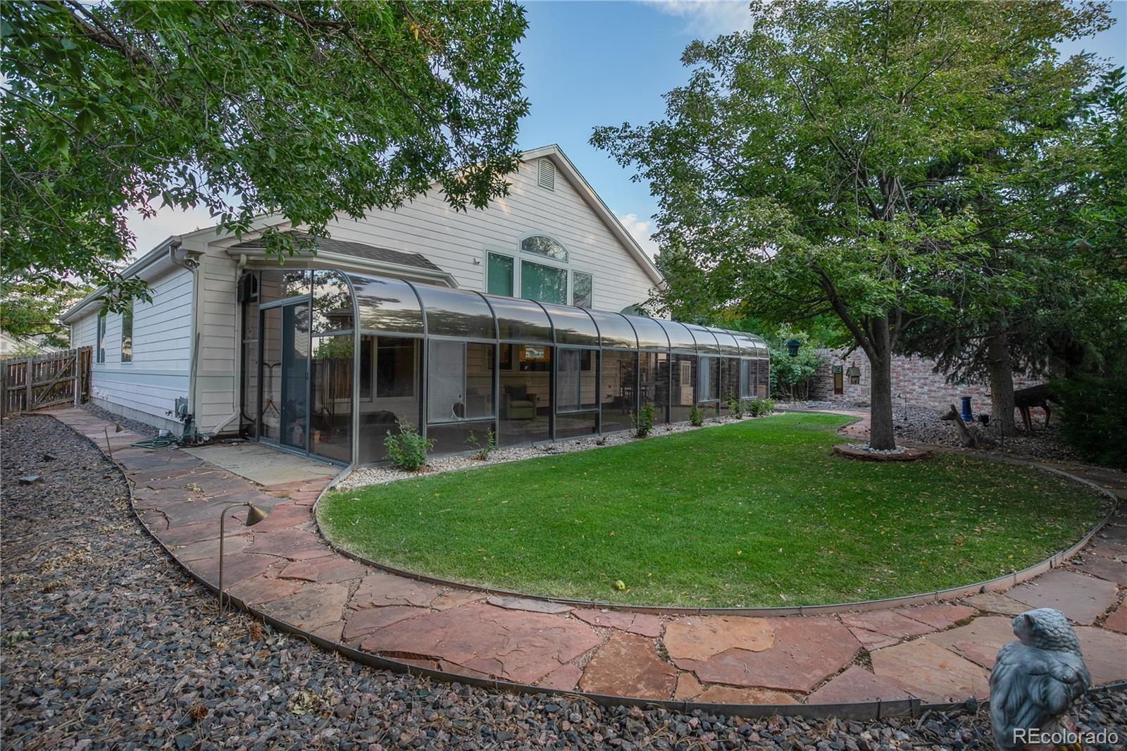 16895 W 66th Place