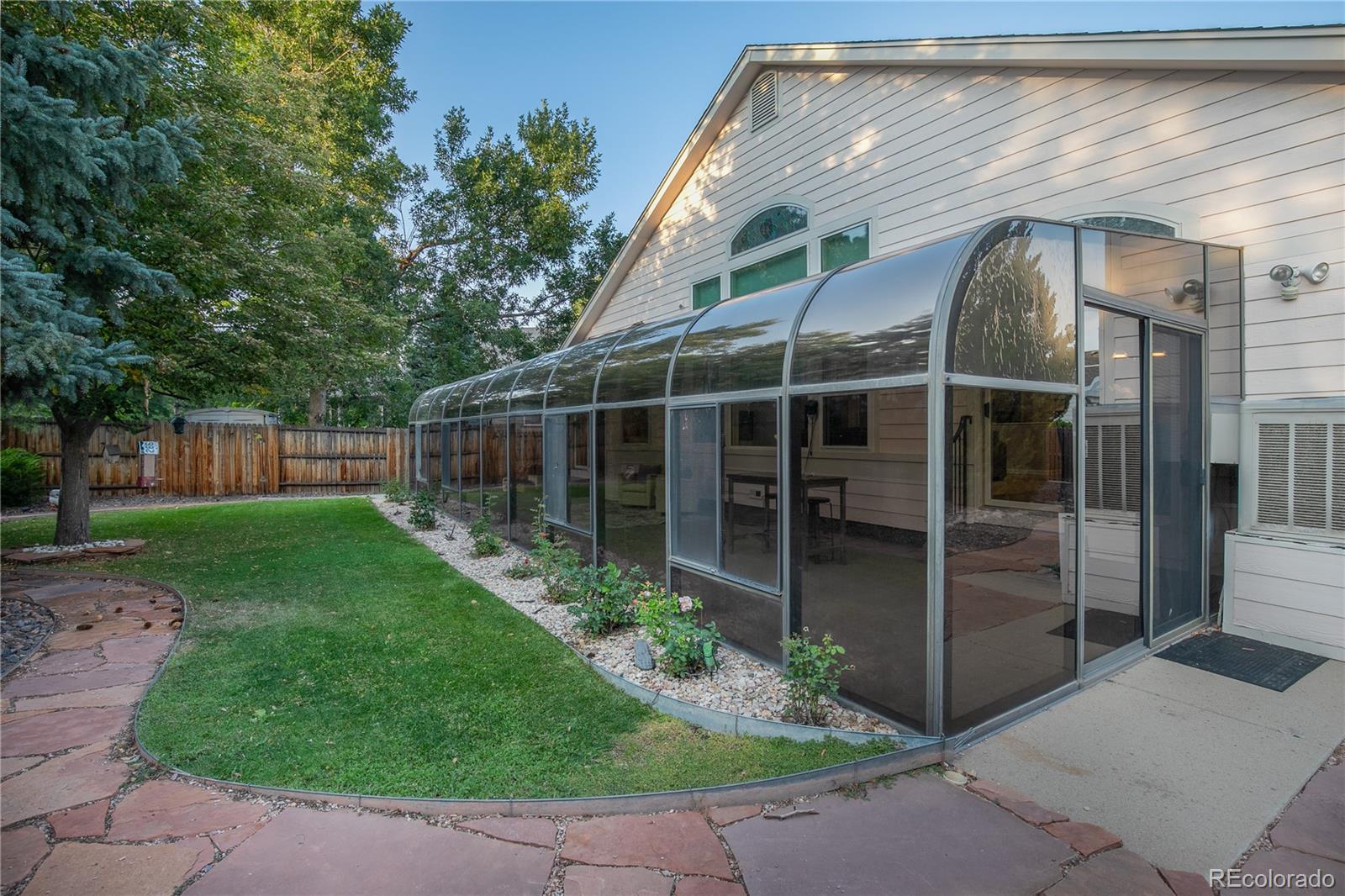16895 W 66th Place