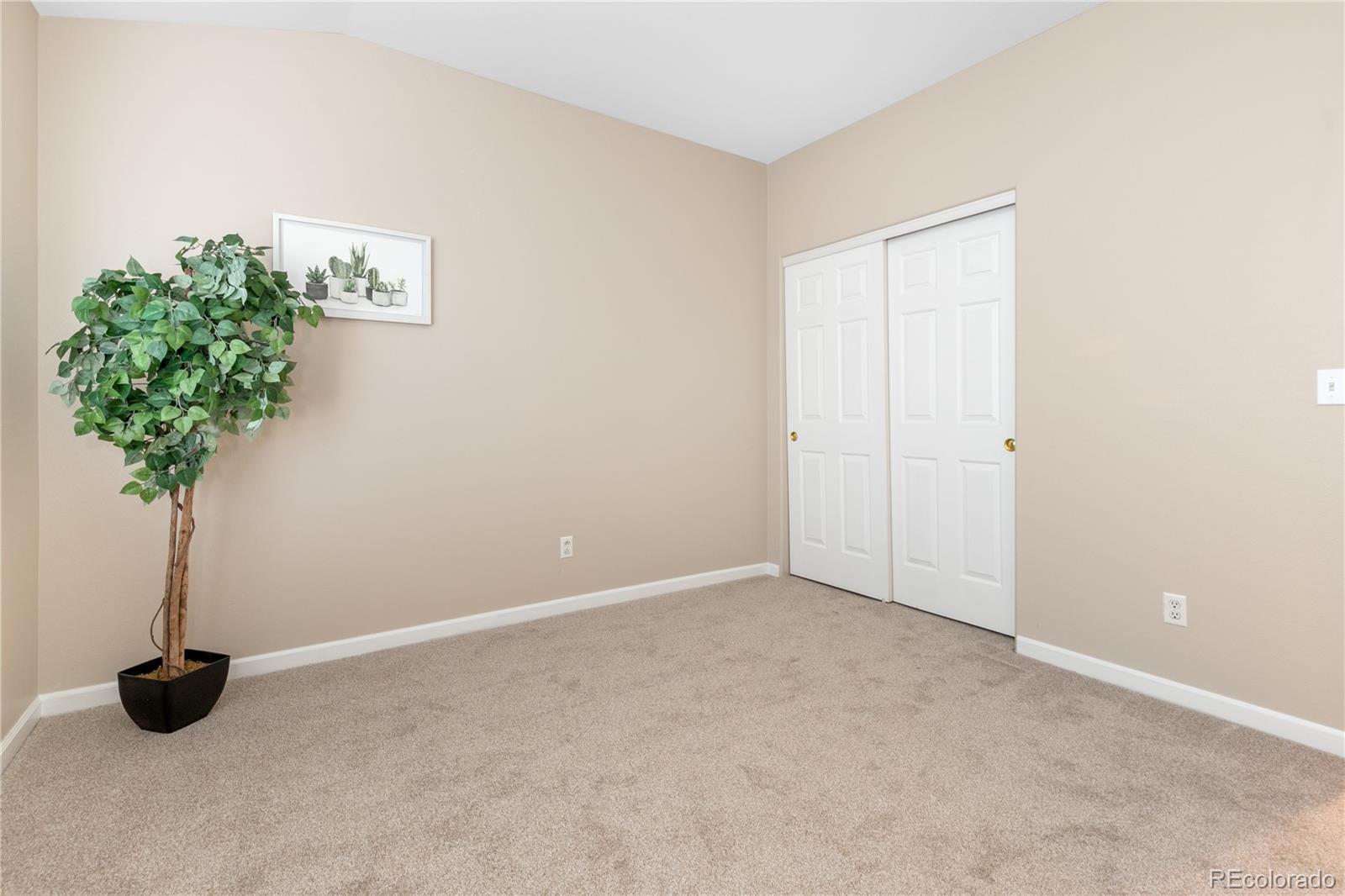 16895 W 66th Place